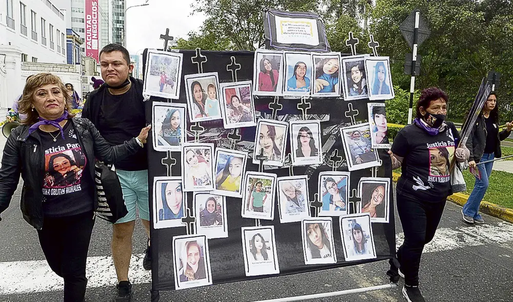 Justicia. Eso es lo que exigen los padres, hermanos, hijos de las víctimas de feminicidio y desapariciones. Un problema que no tiene cuándo acabar en el país. Foto: difusión