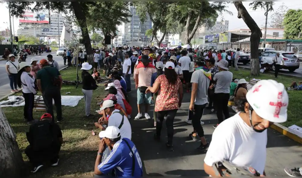Los protestantes provienen de diversas regiones del sur del país. Foto: John Reyes/La República - Video: Facebook/Isaac Tiempo Real
