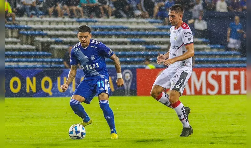 Emelec vs. Cuenca se miden en Guayaquil. Foto: composición GLR