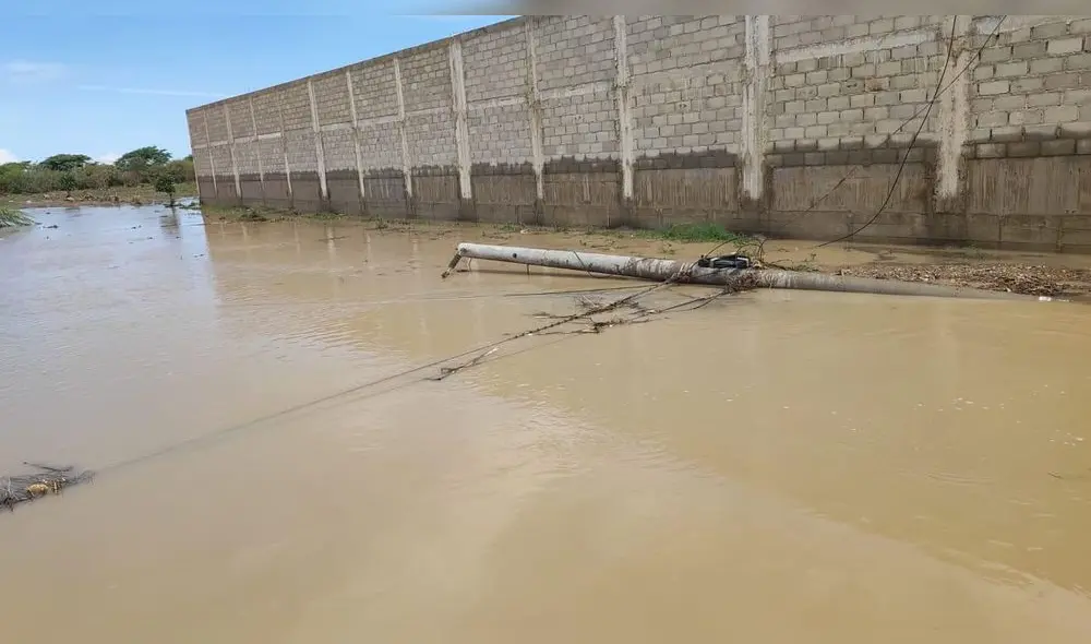 Otros distritos como Pacora o Mórrope siguen a la espera del restablecimiento de la electricidad. Foto: Ensa/Facebook