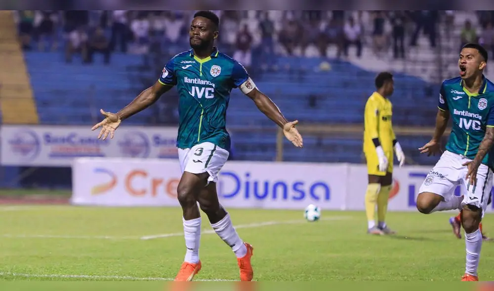 El equipo de San Pedro Sula volvió a ganar luego de cuatro fechas a costa de Olimpia. Foto: CD Marathón | Video: Deportes TVC