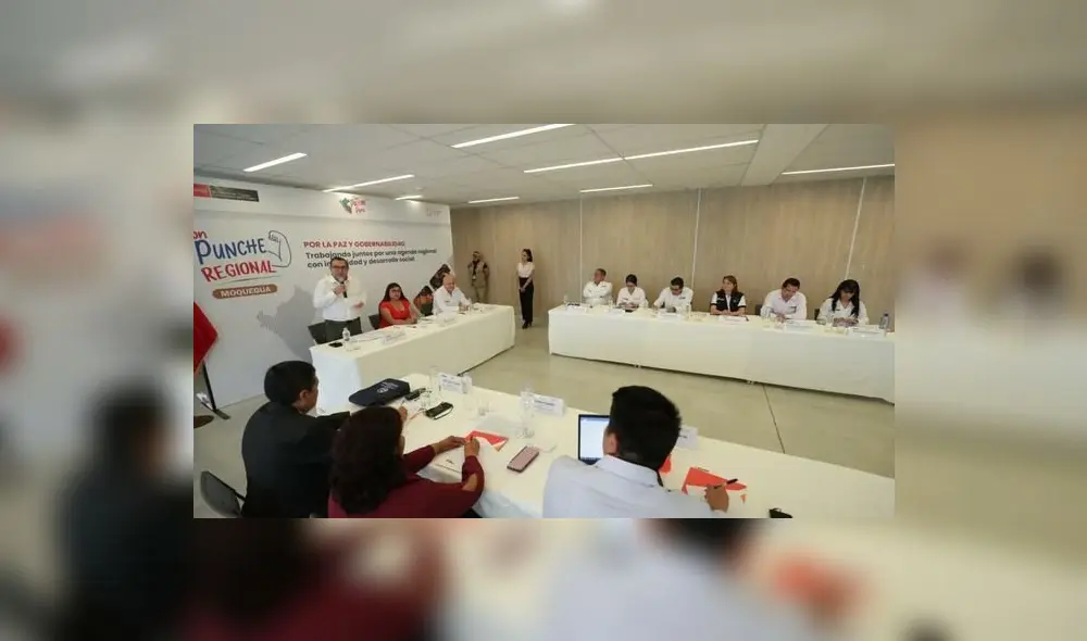 Sin frutos. Premier Otárola llegó a Moquegua a ofrecer préstamo de S/ 100 millones. Autoridades lo rechazaron. Foto: La República.