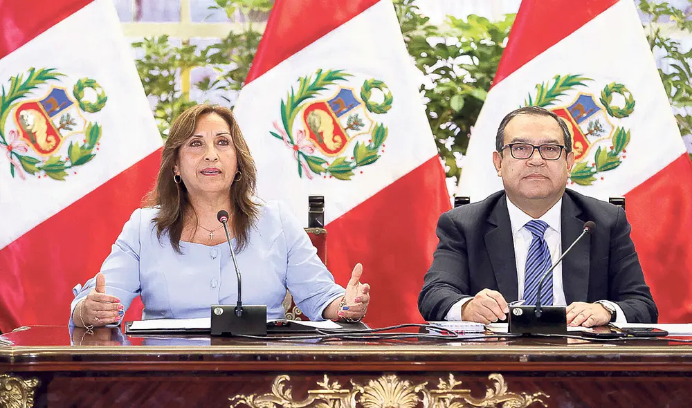 Cuestionados. Desde que ascendieron al poder, la dupla Boluarte-Otárola acumulan más de media centena de muertos y centenares de heridos en las marchas de protesta. Foto: Sepres
