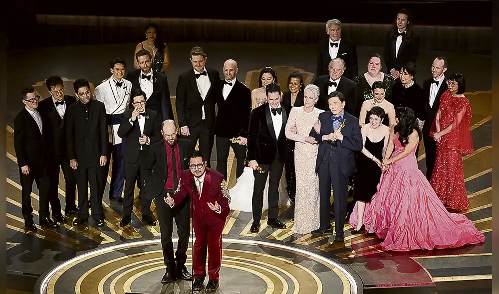 De la cinta Todo a la vez en todas partes, que se llevó 7 estatuillas. Foto: difusión