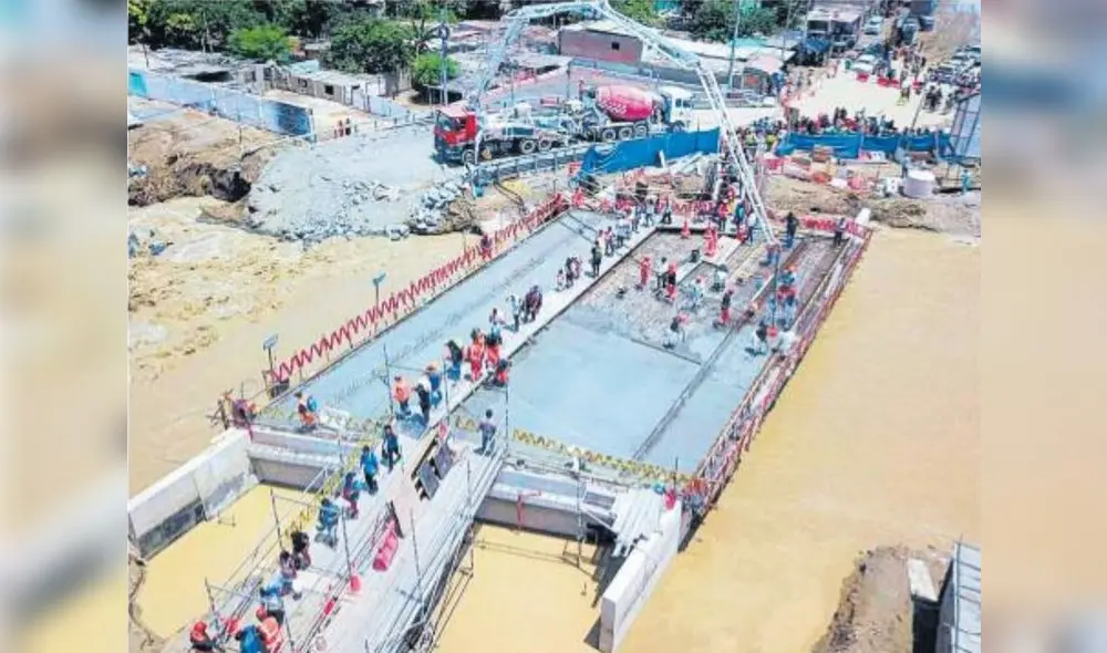 Realizan trabajos en el puente Sechín. Foto: La República Realizan trabajos en el puente Sechín. Foto: La República