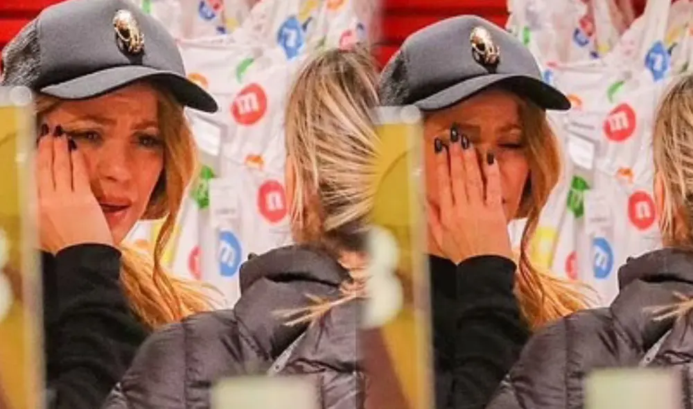 Shakira llora a las afueras de una conocida tienda de un establecimiento comercial. Foto: composición LR/@KevinPrt44/Twitter Shakira llora a las afueras de una conocida tienda de un establecimiento comercial. Foto: composición LR/@KevinPrt44/Twitter