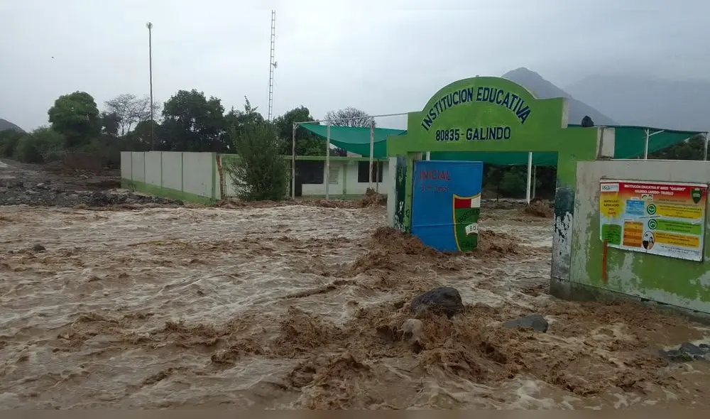 Institución educativa de Galindo resultó afectada. Foto: Laredo Trujillo Perú Institución educativa de Galindo resultó afectada. Foto: Laredo Trujillo Perú