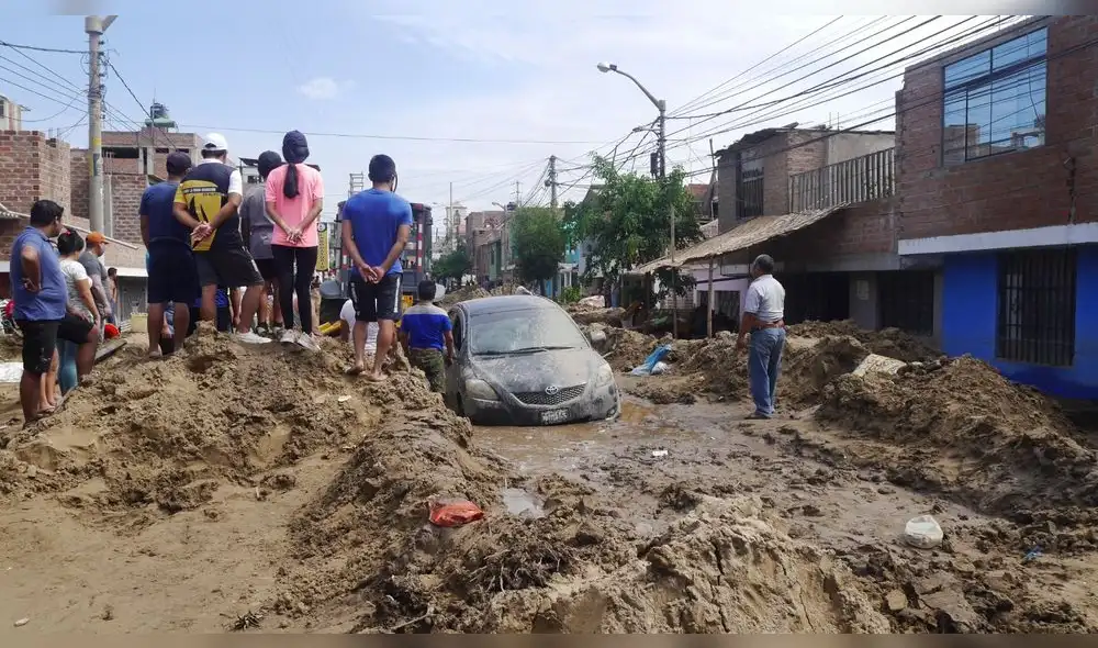 Desborde de quebradas dejó miles de afectados. Foto: Sergio Verde/URPI-LR