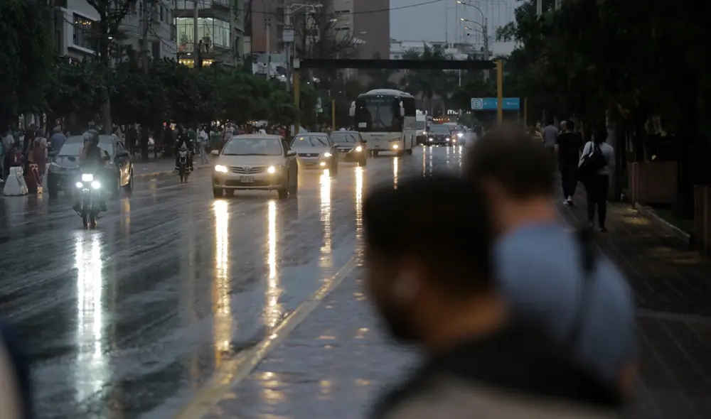 El ciclón Yaku se encuentra a 850 kilómetros al oeste de la costa peruana. Foto: Gerardo Marín/La República
