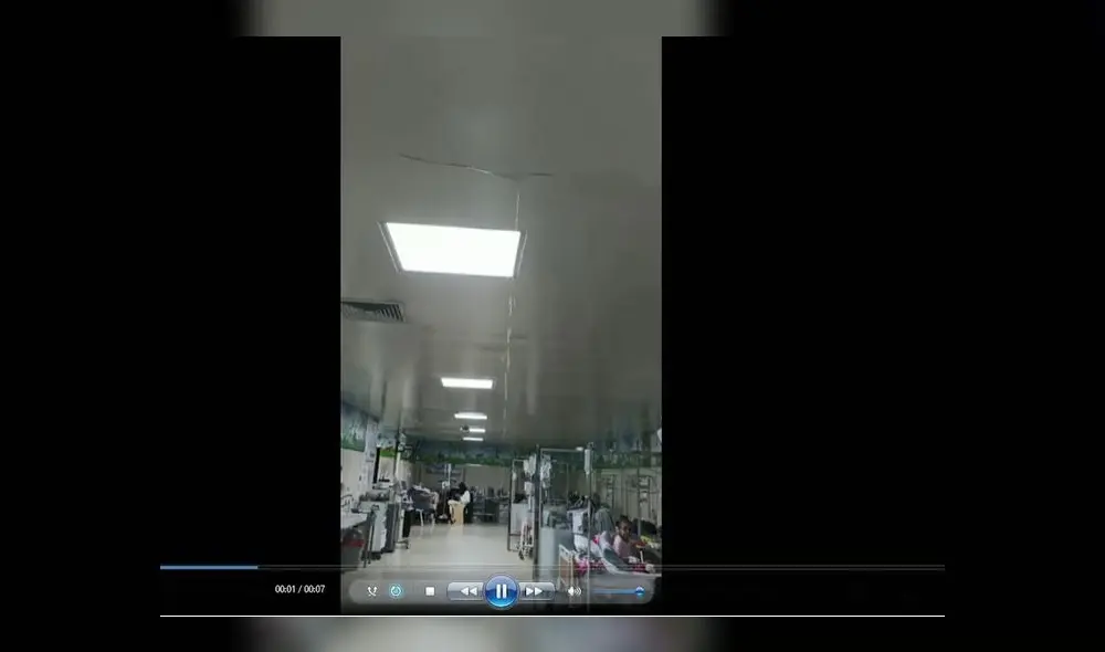 Las fuertes lluvias afectaron el área de oncología pediátrica del hospital Almenara. Foto: captura de Latina - Video: Latina Las fuertes lluvias afectaron el área de oncología pediátrica del hospital Almenara. Foto: captura de Latina - Video: Latina