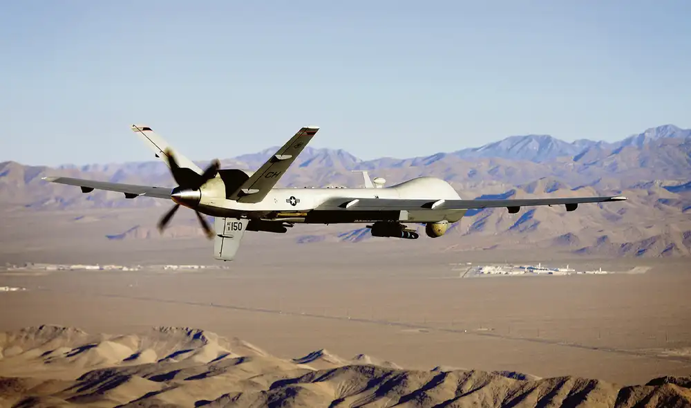 Encuentro bélico. Dron Reaper MQ-9 fue derribado por avión caza ruso Su-27. Foto: EFE Encuentro bélico. Dron Reaper MQ-9 fue derribado por avión caza ruso Su-27. Foto: EFE