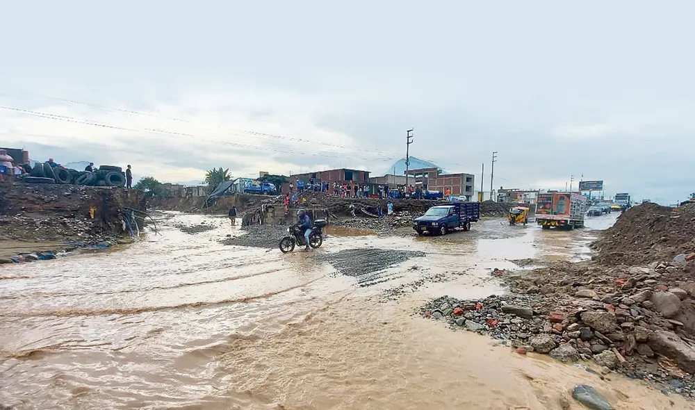 Cero prevención. La priorización de escuelas y hospitales, en zonas como Trujillo, en lugar de obras de prevención, dejó sin defensas a los ciudadanos. Foto: difusión Cero prevención. La priorización de escuelas y hospitales, en zonas como Trujillo, en lugar de obras de prevención, dejó sin defensas a los ciudadanos. Foto: difusión