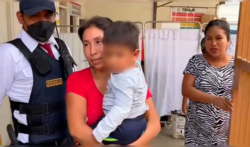 Niño resultó ileso tras ser arrastrado por huaico. Video: difusión