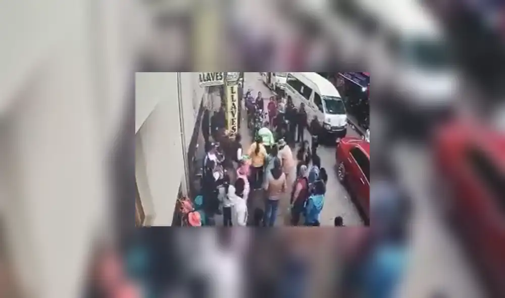 Parto en calle de Huancayo. Foto: captura de Facebook/Huancayo con JB - Video: Huancayo con JB Parto en calle de Huancayo. Foto: captura de Facebook/Huancayo con JB - Video: Huancayo con JB