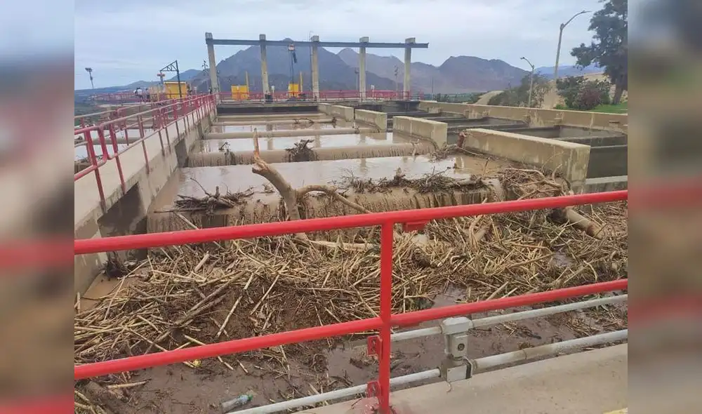 Huaicos dañaron canal madre de Chavimochic y dejaron sin agua potable a Trujilo. Foto: La República Huaicos dañaron canal madre de Chavimochic y dejaron sin agua potable a Trujilo. Foto: La República