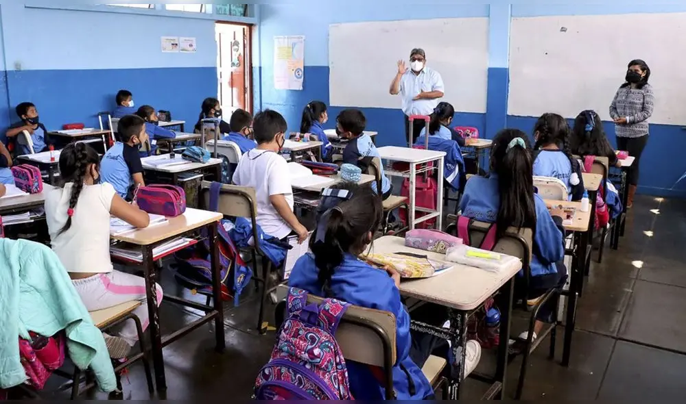 Algunas instituciones empezarán de manera virtual. Foto: Andina