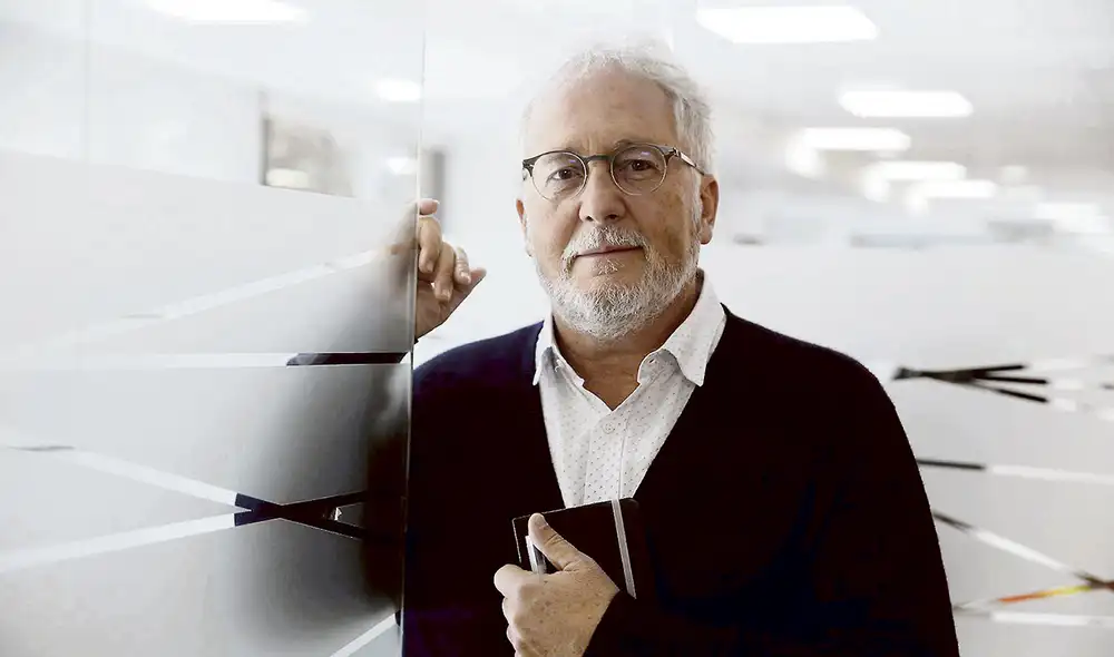 Abad Faciolince señala que en América Latina hay un gran descontento frente a los políticos tradicionales, que mucha gente piensa que cualquier cambio será mejor. Foto: EFE