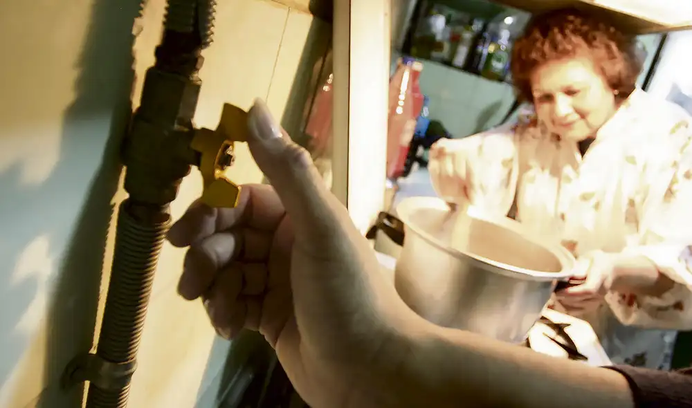 Proyección. La masificación culminaría el 2023 con un total de 2 millones 120.363 familias peruanas atendidas de concretarse los planes de la autoridad. Foto: difusión