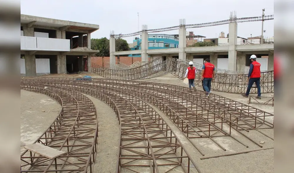 Peritos de Contraloría inspeccionan diversas obras. Foto: Contraloría Peritos de Contraloría inspeccionan diversas obras. Foto: Contraloría