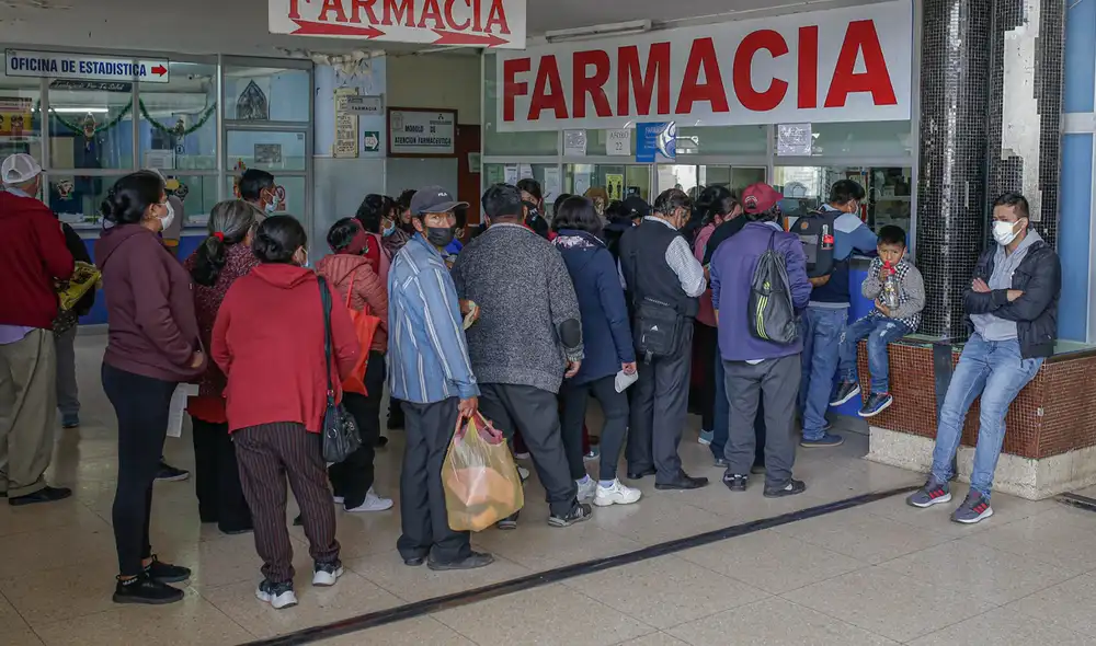 Honorio. Se adquirió para farmacia pocas medicinas mediante compras directas por S/ 2 millones. Foto: Rodrigo Talavera/ La República Honorio. Se adquirió para farmacia pocas medicinas mediante compras directas por S/ 2 millones. Foto: Rodrigo Talavera/ La República