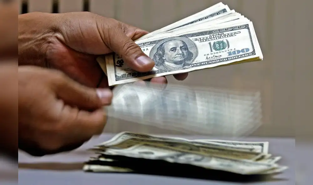 El dólar en el mercado paralelo cotizaba en S/3,750 la compra y S/3,780 la compra. Foto: Andina