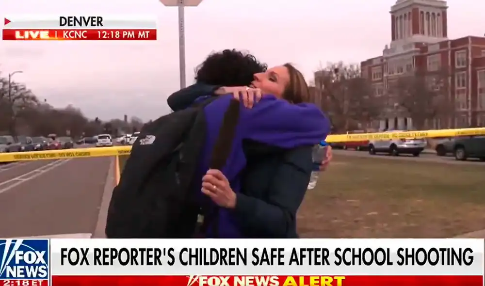 “Lo siento, no había visto a mi hijo”, expresó la periodista de Fox News. Foto: @FoxNews / YouTube. Video: @AlertaNews24 / Twitter “Lo siento, no había visto a mi hijo”, expresó la periodista de Fox News. Foto: @FoxNews / YouTube. Video: @AlertaNews24 / Twitter