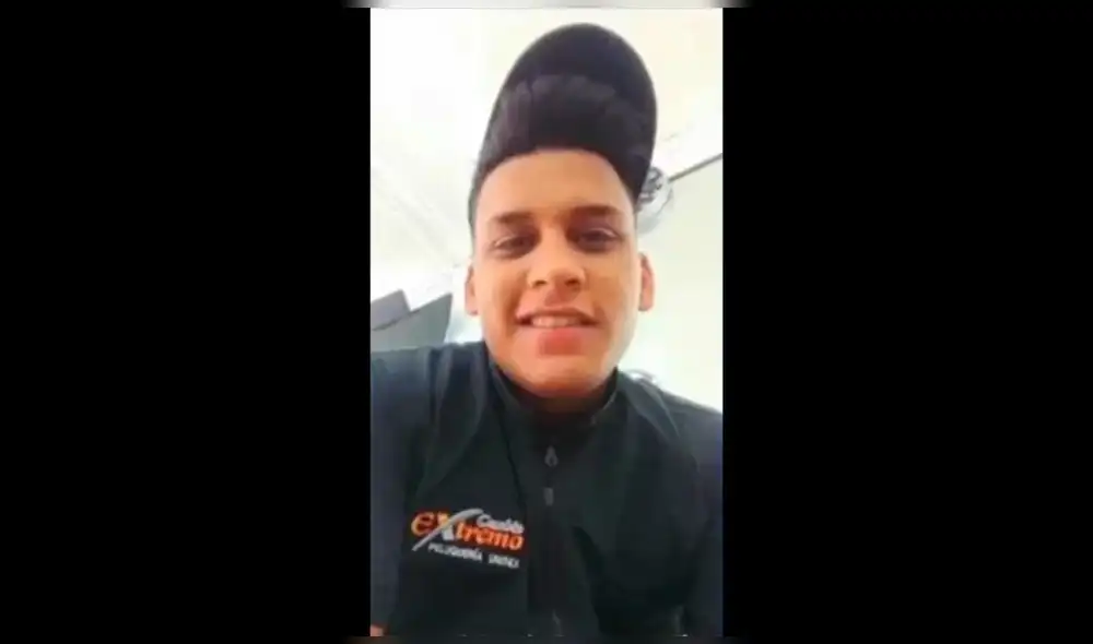 Hombre roba más de 10.000 soles en equipos de barbería. Foto y video: América Noticias Hombre roba más de 10.000 soles en equipos de barbería. Foto y video: América Noticias