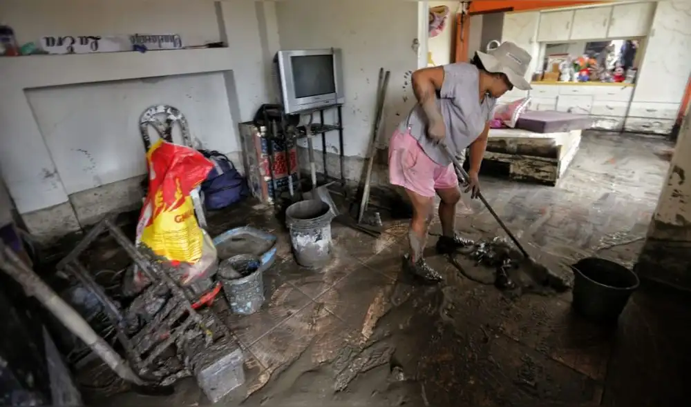 Bono de Arrendamiento se entrega durante 2 años para que familias tengan dónde alquilar una vivienda de emergencia tras huaicos. Foto: Marco Cotrina/La República Bono de Arrendamiento se entrega durante 2 años para que familias tengan dónde alquilar una vivienda de emergencia tras huaicos. Foto: Marco Cotrina/La República