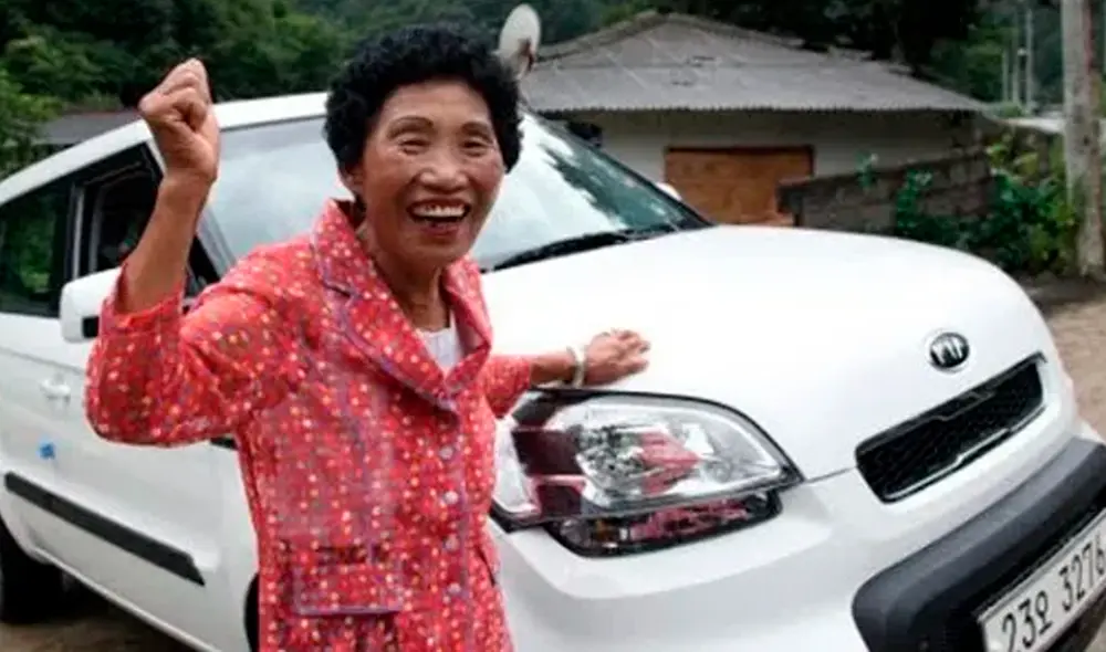 Cha Sa-soon realizó 960 intentos para obtener la licencia de conducir. Foto: The Mirror Cha Sa-soon realizó 960 intentos para obtener la licencia de conducir. Foto: The Mirror