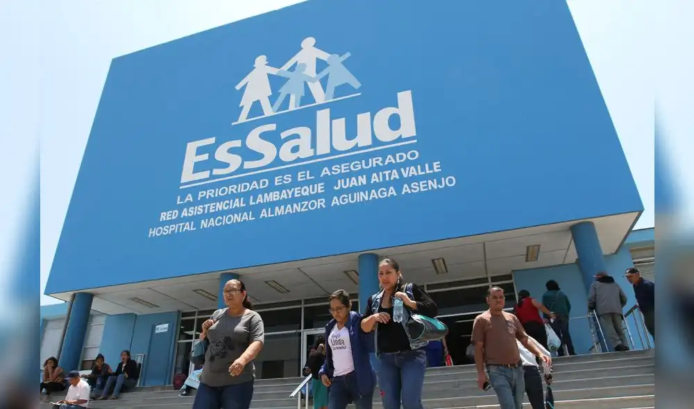 Pese a que gremio médico reclama por más recurso humano, Red Prestacional señaló que se han dado contrataciones. Foto: La República Pese a que gremio médico reclama por más recurso humano, Red Prestacional señaló que se han dado contrataciones. Foto: La República