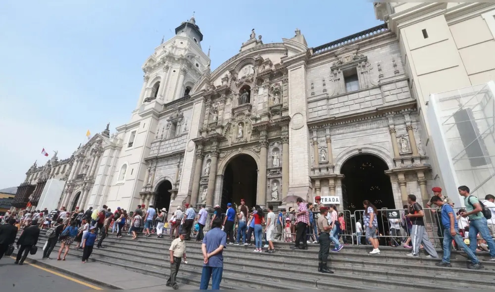En el centro histórico de Lima se realizarán diversas procesiones del 1 al 9 de abril. Foto: Vidal Tarqui/Andina
