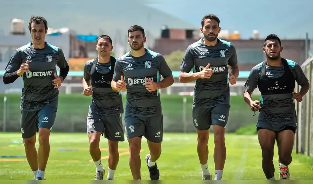 Jugadores entrenan para la Copa Libertadores 2023. Foto: FBC Melgar.