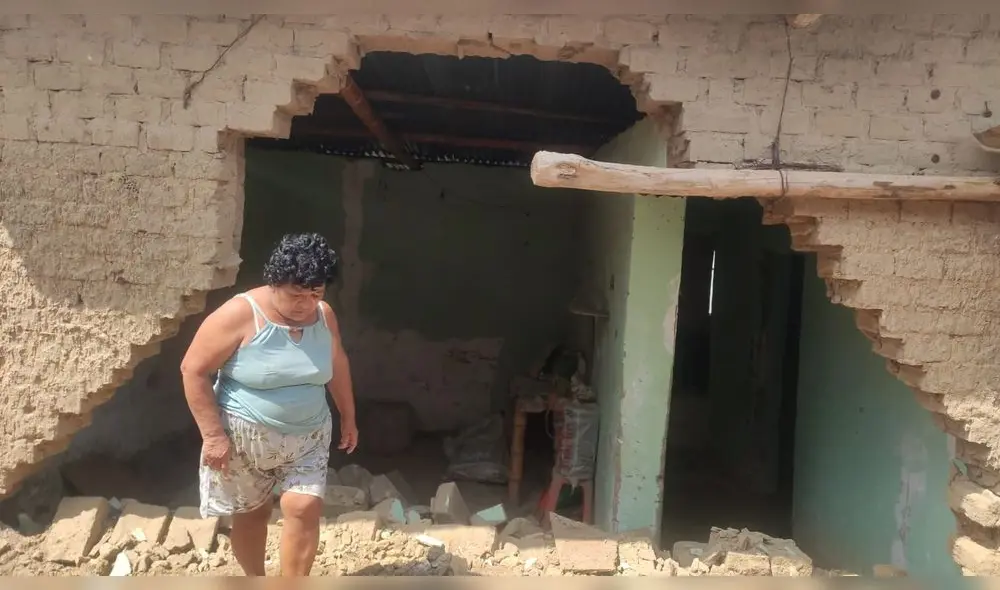 Decenas de familias ubicadas en las faldas de los cerros fueron afectadas. Foto: La República Decenas de familias ubicadas en las faldas de los cerros fueron afectadas. Foto: La República