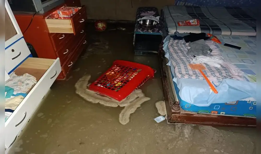 Pertenencias de familias se perdieron a consecuencia de la inundación. Foto: Noticias Piura 3.0 Pertenencias de familias se perdieron a consecuencia de la inundación. Foto: Noticias Piura 3.0
