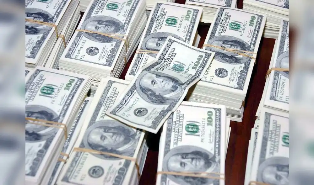 El dólar cerró la jornada al alza. Foto: EFE