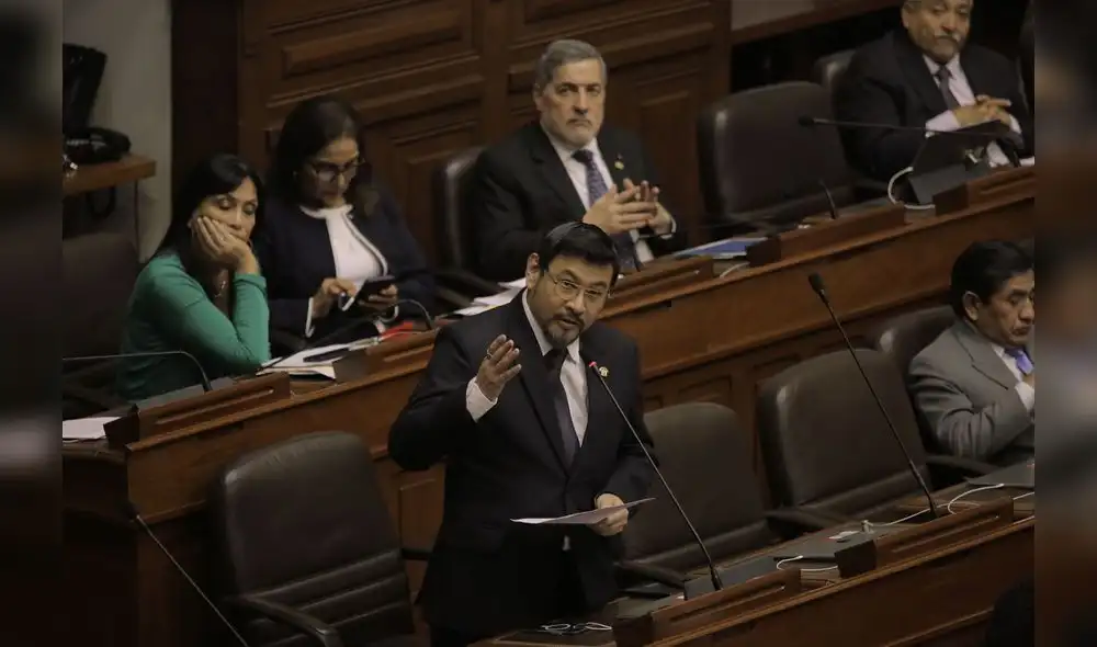 El congresista Luis Cordero Jon Tay fue denunciado por haber cometido actos de violencia contra su expareja en el 2014. Foto: Gerardo Marin/LR