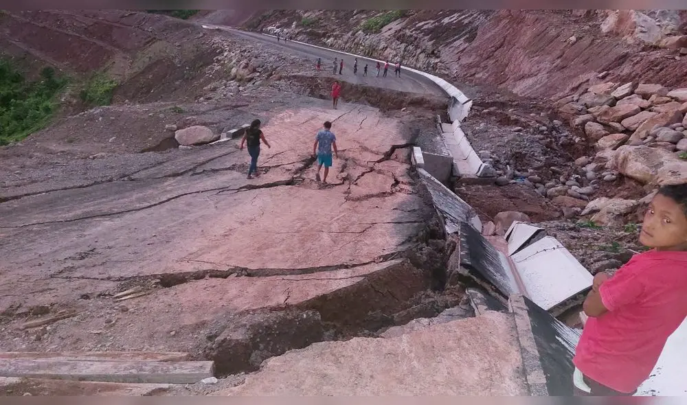 Plataforma de la carretera Bagua Grande-Pedro Ruiz también se vio afectada. Foto: Gilber Genaro Mayer Huaya / Facebook Plataforma de la carretera Bagua Grande-Pedro Ruiz también se vio afectada. Foto: Gilber Genaro Mayer Huaya / Facebook