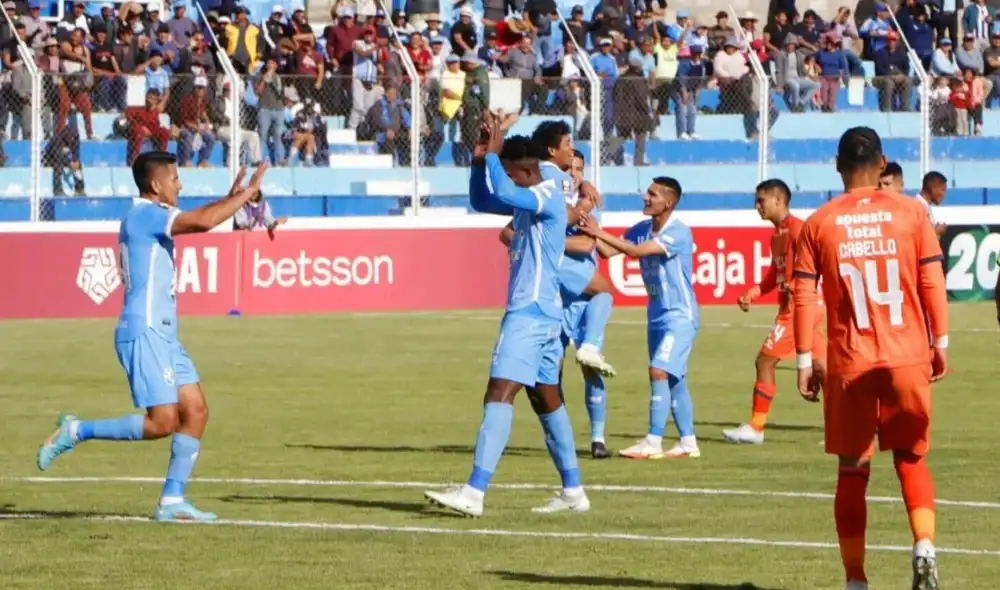 ADT venció a Vallejo por primera vez en su historia. Foto: ADT Tarma/Facebook ADT venció a Vallejo por primera vez en su historia. Foto: ADT Tarma/Facebook