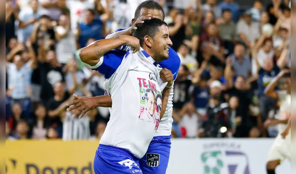 Reimond Manco evitó que Embajadur Crema obtenga el tricampeonato de la Superliga. Foto: Movista Deportes - Video: Movistar Deportes Reimond Manco evitó que Embajadur Crema obtenga el tricampeonato de la Superliga. Foto: Movista Deportes - Video: Movistar Deportes