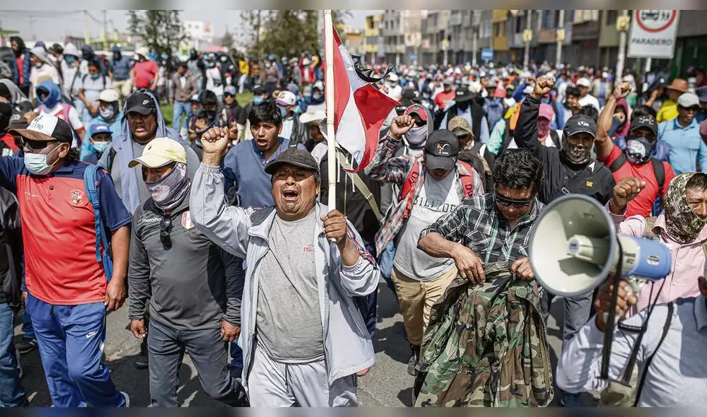 Sin diligencia. Advierten que Fiscalía retrasa investigaciones por muertes durante protestas en interior del país y Lima. Foto: Rodrigo Talavera Sin diligencia. Advierten que Fiscalía retrasa investigaciones por muertes durante protestas en interior del país y Lima. Foto: Rodrigo Talavera