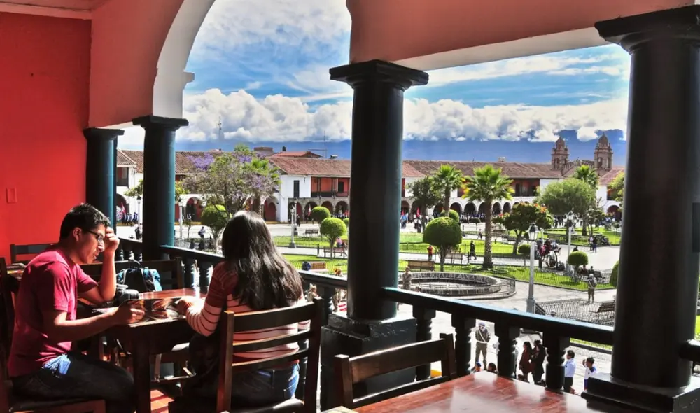 Conoce en esta nota los tipos de consumos que puedes aprovechar para deducir el Impuesto a la Renta. Foto: mariedragon/Tripadvisor