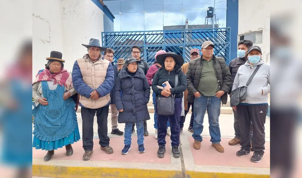 Familiares de fallecido exigen justicia. Foto: Liubomir Fernández/La República. Familiares de fallecido exigen justicia. Foto: Liubomir Fernández/La República.