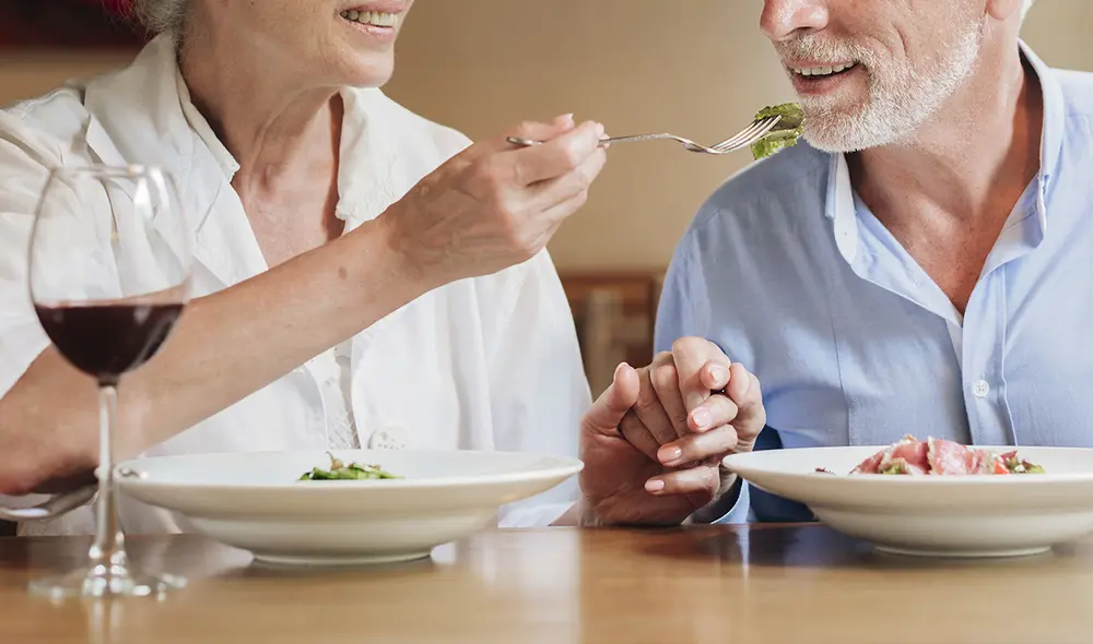 El matrimonio de ancianos tuvo un trágico final tras comer un pez globo. Foto: Freepik El matrimonio de ancianos tuvo un trágico final tras comer un pez globo. Foto: Freepik