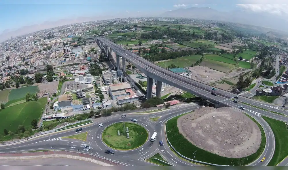 El Puente Chilina en Arequipa se realizó mediante la modalidad OxI. Foto: ProInversión El Puente Chilina en Arequipa se realizó mediante la modalidad OxI. Foto: ProInversión