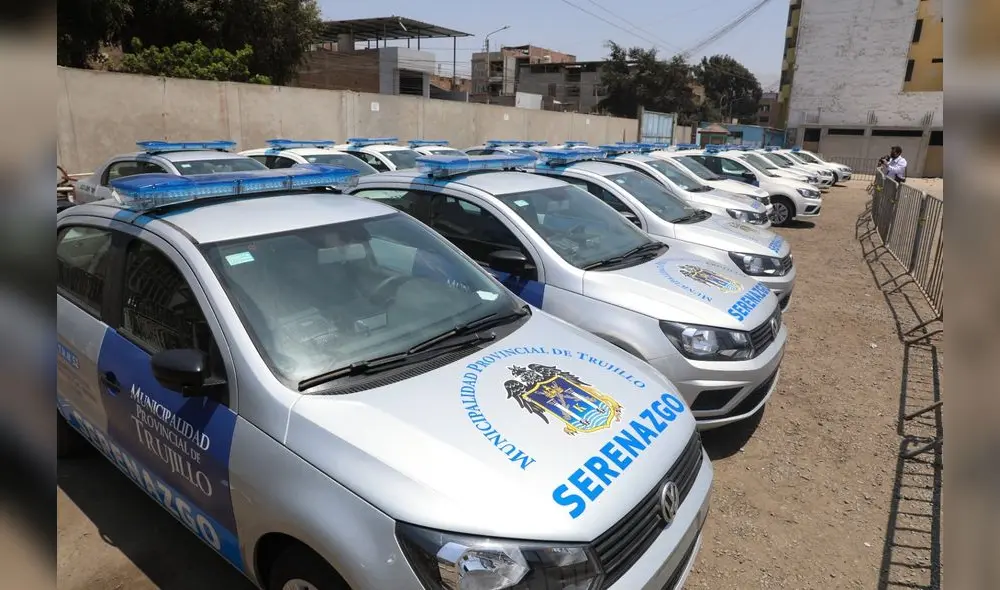 Vehículos siguen paralizados en cocheras sin darle el uso de servir a población. Foto: La República
