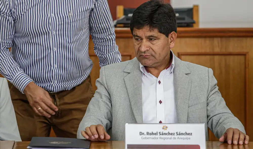 Su postura. Gobernador Sánchez indicó que no es un problema del Estado sino de dos privados con intereses económicos. Foto: Rodrigo Talavera/ LR