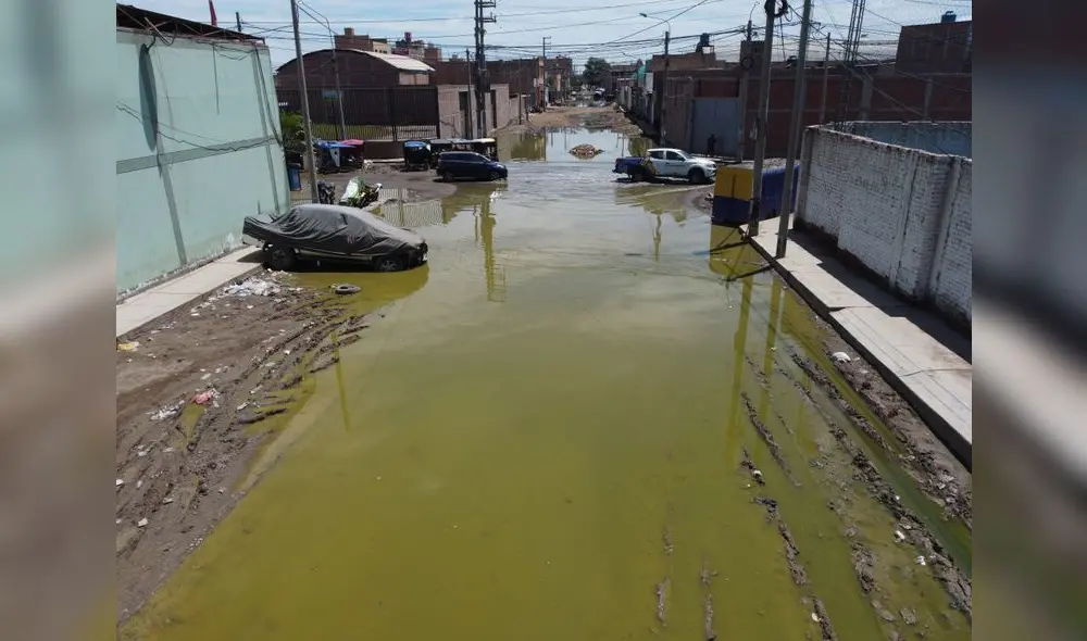Los aniegos de desagüe proliferan en Chiclayo. Son focos de contaminación. Foto: Clinton Medina/La República
