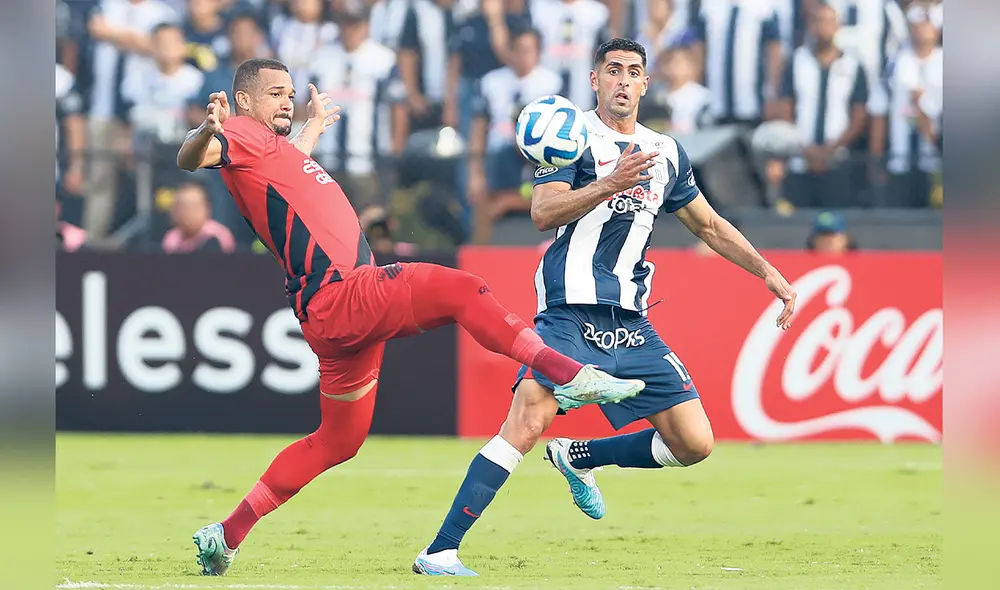 De inicio a fin. Pablo Sabbag complicó en todo el encuentro a la defensa del Athletico Paranaense. Foto: difusión