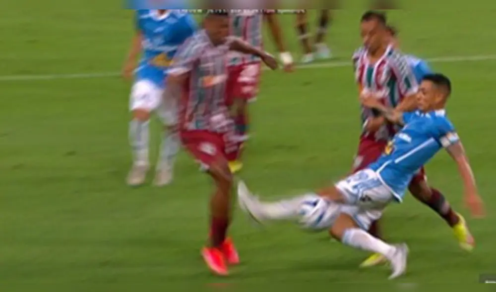 Yoshimar Yotún sufrió su primera expulsión con Cristal en una Copa Libertadores. Foto: captura de Fox Sports 2 | Video: Fox Sports 2