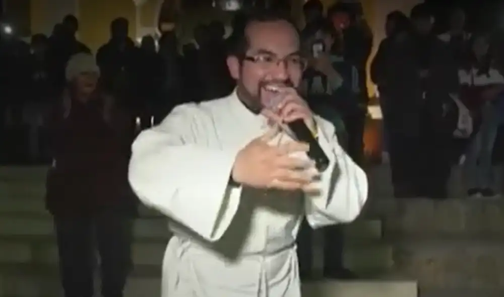 Sacerdote rapeó en plena plaza principal de Cajabamba. Captura y Video: América Noticias